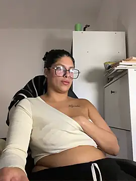 Shurabig Live XXX Chat