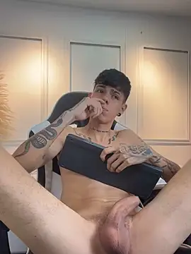 Chatroom XXX en direct de Tommy_valverde