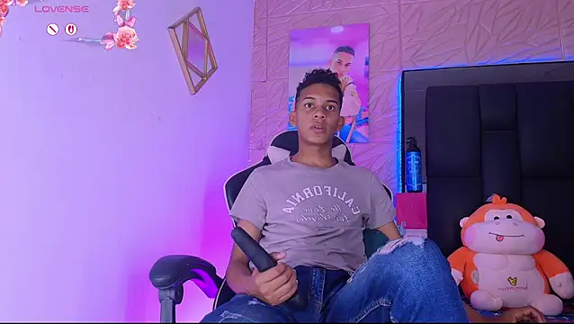 Chat XXX ao vivo de dilan_alfonzo