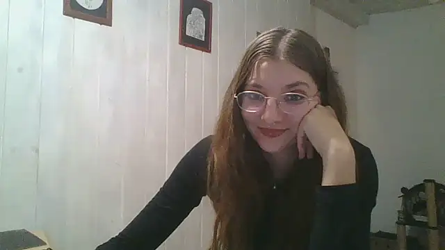 SweetyBabyDemon Adlı Modelin Canlı XXX Sohbeti
