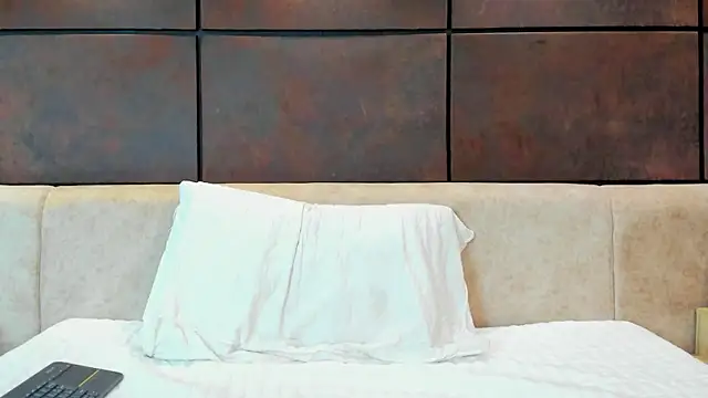 Chat +18 de AshlyBella ao vivo