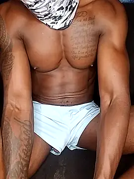 Hotmaskguy254 XXX чат на живо