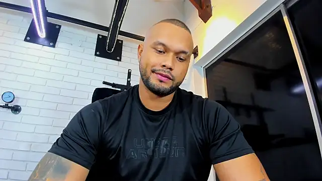 CharlieGrifinX's Live XXX Chat