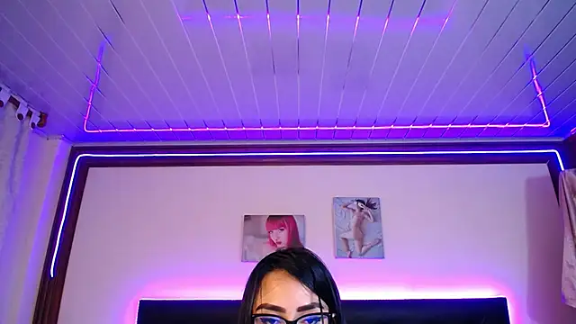 XXX chat uživo modela SeleneMore