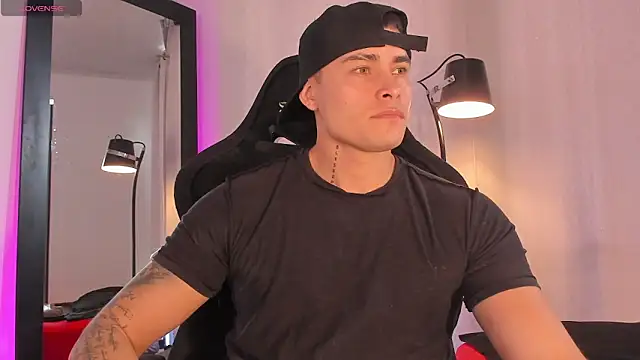 Chat +18 de connorsmiith ao vivo