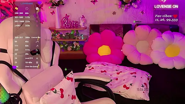 แชท XXX สดของ KissSweetPeach