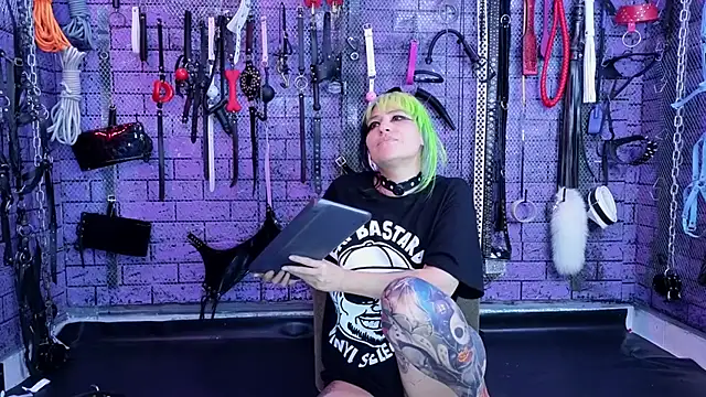PANDORANEZZ élő XXX-chatje