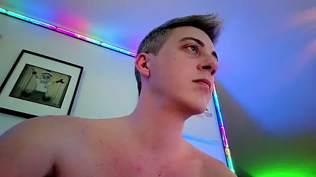 1Hugo1 Live XXX Chat
