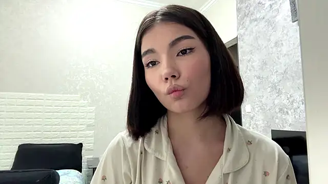 MarylnMonnier Chat XXX in diretta