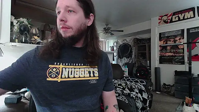 biggerisbetter12 élő XXX-chatje