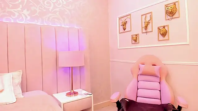 Chat XXX en directo de MadeleynRose