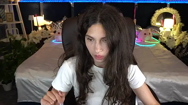 Živý XXX chat BabyFlowerr
