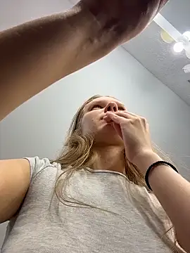 Ketitull 라이브 XXX 채팅