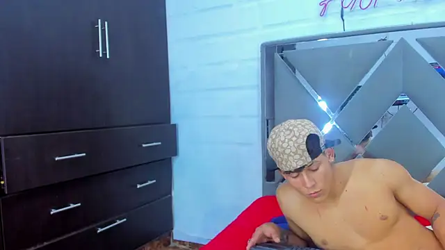 Chat XXX en directo de EndlessTwo