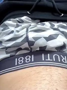 XXX chat uživo modela MatteoBrooks
