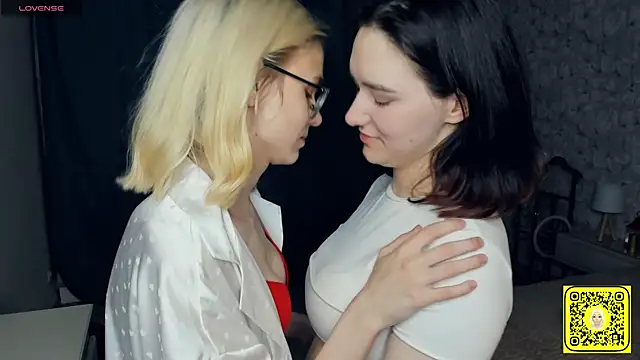 Živý XXX chat KarinStfleur