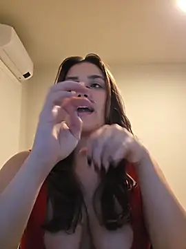 MiaRides19's Live XXX Chat