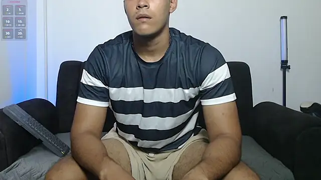 Iamdylan777 现场XXX聊天
