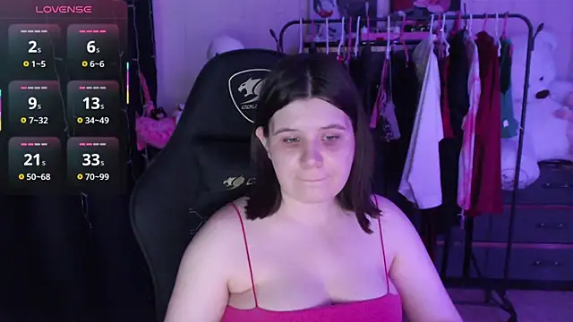 AmyVibess Adlı Modelin Canlı XXX Sohbeti