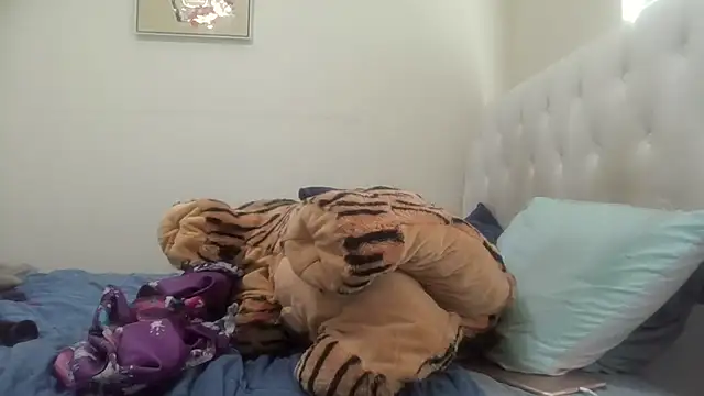 Prettylondond's Live XXX Chat