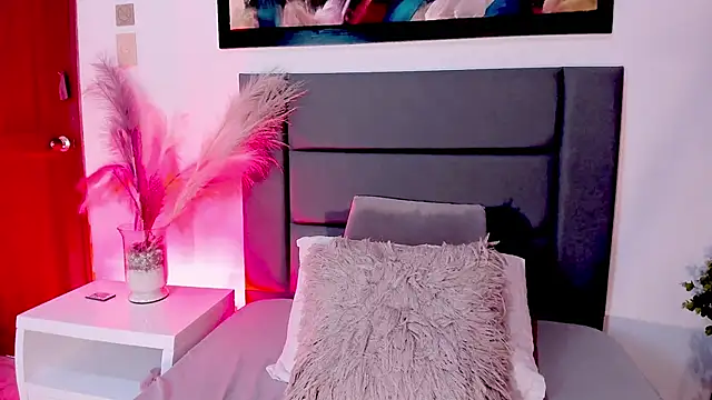MaddyLovee_'s Live XXX Chat