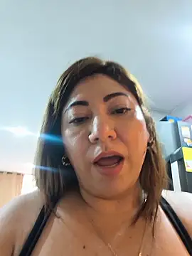 XXX chat uživo modela kendra_fire
