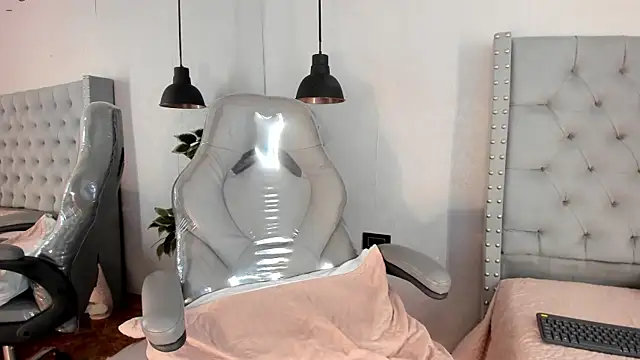 ivy_leeeのライブXXXチャット