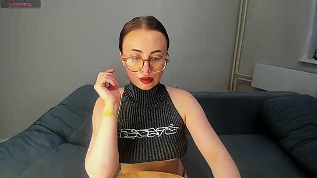 Chatroom XXX en direct de MewStella