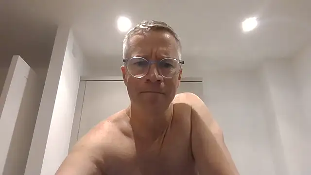 Chat +18 de SinfulPulse69 ao vivo