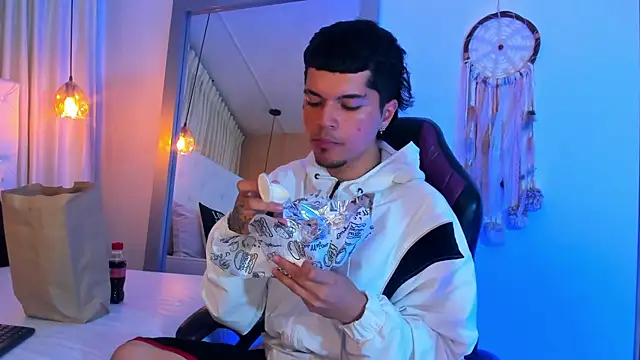 Briian__ – Naživo XXX chat