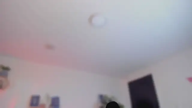 XXX chat uživo modela YariRose