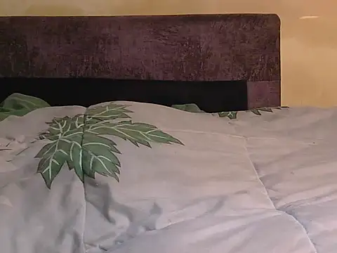 دردشة Thicky_babes الجنسية المباشرة