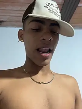 Antonelo_blake Chat XXX in diretta