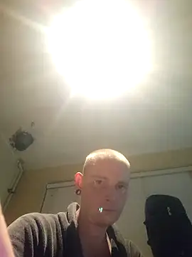 piercingpik Live XXX Chat