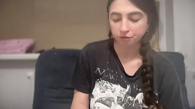 Aphr0ditee's Live XXX Chat