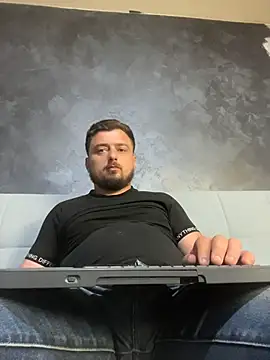 CLOUDYMARK – Naživo XXX chat