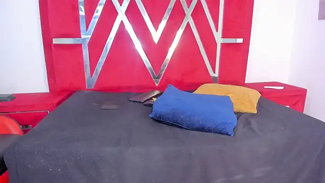 Chat +18 de ambarglowasm ao vivo