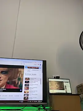 XXX chat uživo modela nezonx