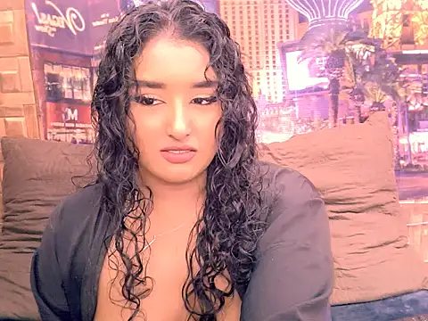IndianAngel4u Adlı Modelin Canlı XXX Sohbeti