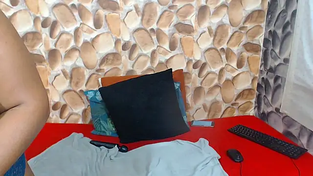 BadAss_Bee Live XXX Chat