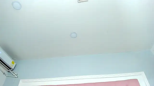 Онлайн чат XXX SarahDoll__