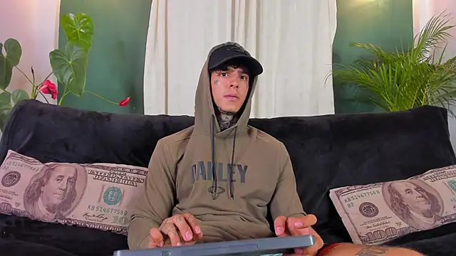 Živý XXX chat Aron_ford