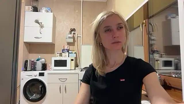 دردشة AngelJeni الجنسية المباشرة