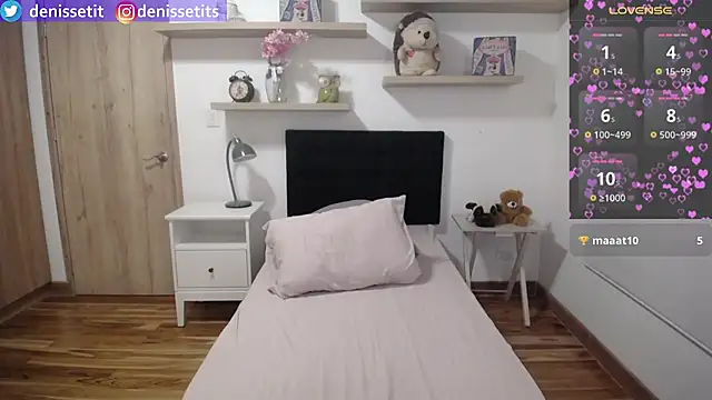 DenisseTits 现场XXX聊天