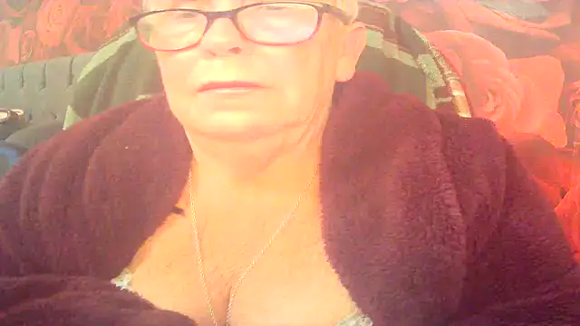 Playful_MILF_Demi Chat XXX live