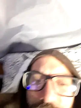 Robsonitj90's Live XXX Chat