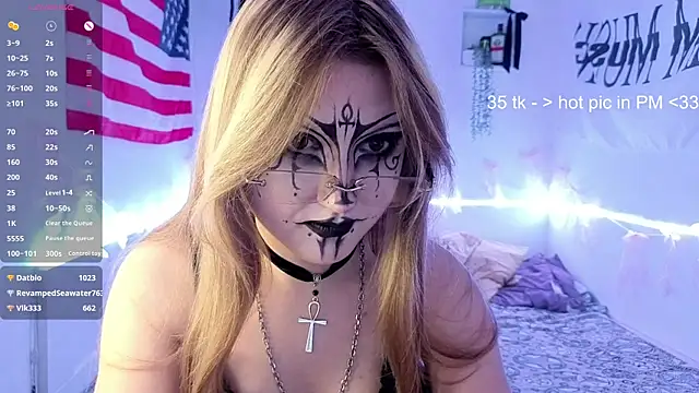 XXX chat uživo modela CucKuhta