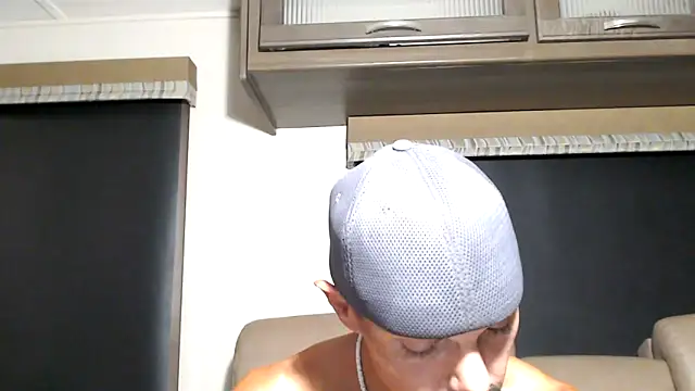 XXX chat uživo modela ThickD2C