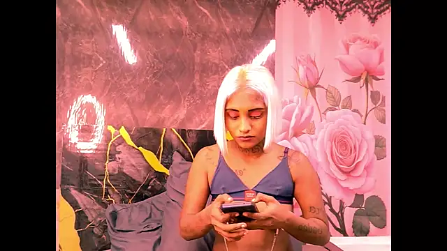 indian_barbie Adlı Modelin Canlı XXX Sohbeti