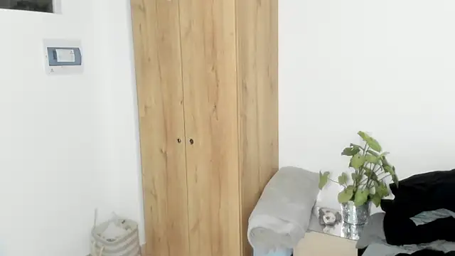 naomimoore828's Live XXX Chat
